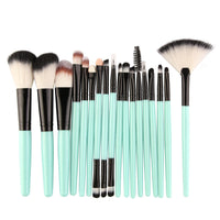 HKM-944531 18-Piece Makeup Brush Set with Blush, Lip, and Fan Brushes for Professional Use