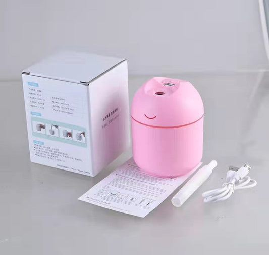 HKM-092435 Large Capacity Mini USB Spray Humidifier for Home and Car - Simple and Practical Design