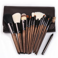 HKM-624915 Nylon Hair Makeup Brush Set with Wooden Handle - 16cm Length