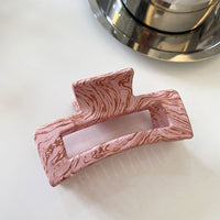 HKM-623123 Geometric Acrylic Hairpin with Retro Texture and Colorful Design for Stylish Ponytails