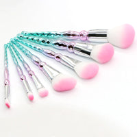 HKM-098323 7-Piece Portable Makeup Brush Set with Rayon Bristles and Plastic Handles