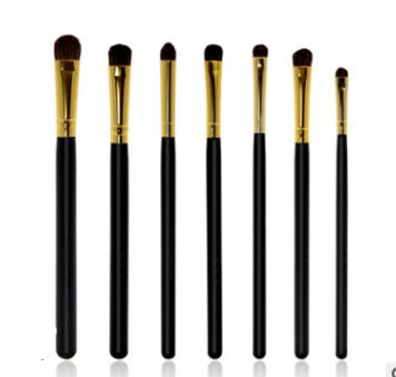 HKM-492691 Set of 7 Wooden Handle Eye Shadow Brushes with Horse Hair Bristles