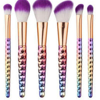HKM-053203 6-Piece Fish Scale Honeycomb Makeup Brush Set with Nylon Bristles and Portable Plastic Handles