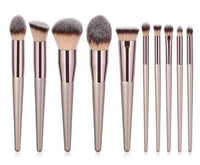 HKM-427155 Champagne Gold Foundation Brush with Wooden Handle for Flawless Makeup Application