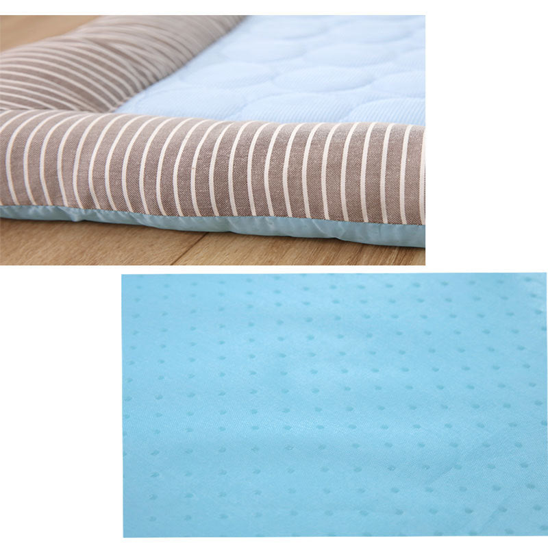 JMT-470666 Cooling Pet Mat for Dogs and Cats - Soft Ice Silk Blanket in Blue for Comfortable Summer Sleep, Available in Multiple Sizes