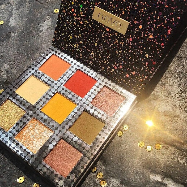 HKM-653075 9-Color Eyeshadow Palette for Stunning Eye Looks - Shades 1# Impulse Confession, 2# C Disc