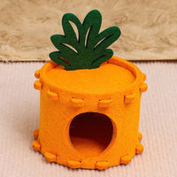 HKM-989587 Carrot-Shaped Felt Hamster House for Syrian and Dwarf Hamsters, Easy to Clean Gerbil Hideaway and Cage Decor
