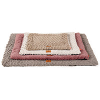 HKM-209747 Soft Wool Dog Cushion with Fish Scale Pattern - Cozy Sleeping Pad for Cats and Dogs in Autumn and Winter