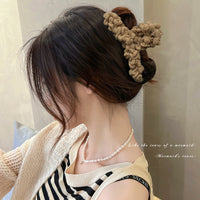 HKM-345171 Cozy Wool Hair Clip for Effortless Back Head Curls - 13cm Diameter
