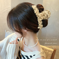 HKM-345171 Cozy Wool Hair Clip for Effortless Back Head Curls - 13cm Diameter