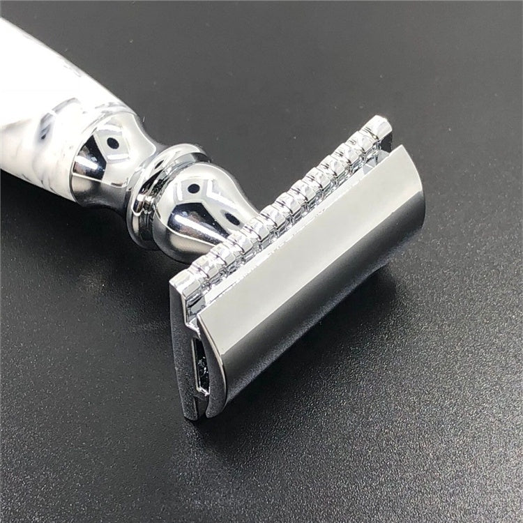 HKM-185619 Men's Manual Shaver with Black Resin Handle and Universal Double-Sided Blade