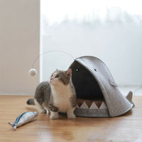 HKM-937555 Felt Shark-Shaped Cat Litter Nest in Blue and Gray for Pets Up to 8 Pounds