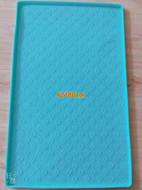 HKM-173523 Eco-Friendly Silicone Pet Mat with Anti-Slip and Leak-Proof Design, Ideal for Drinks and Chilled Foods