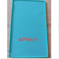 HKM-173523 Eco-Friendly Silicone Pet Mat with Anti-Slip and Leak-Proof Design, Ideal for Drinks and Chilled Foods