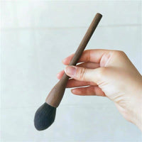 HKM-345811 Handcrafted Walnut Makeup Brush with Soft Man-Made Fiber Hair for Blush and Contouring