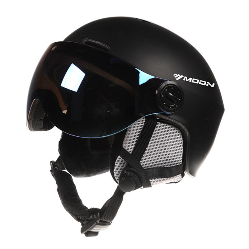 KTX-084947 Ski Safety Helmet with Impact Resistance and Ventilation Design