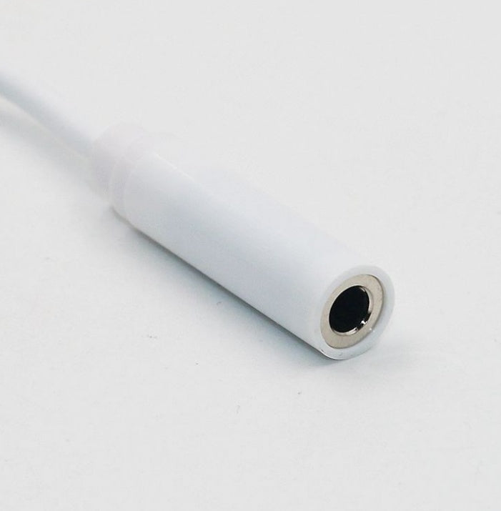 KTX-858003 Type-C to 3.5mm Audio Cable for Universal Headphones - 11.5cm Length, White, PVC Wire with ABS Shell