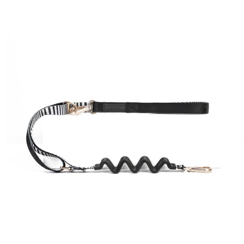 HKM-520339 Adjustable Zero Pressure Cat Collar and Traction Rope Set ¨C M/L Size Options in Blossom, Aurora, and Seine River Designs
