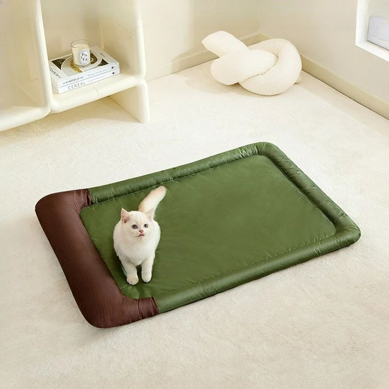 HKM-013139 Universal Dog Mat - Waterproof Pet Cushion for Small and Medium Dogs and Cats, 3 Sizes Available, Convenient Pet Sleeping Pad