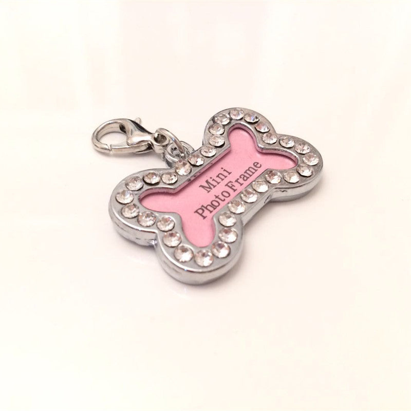 HKM-057811 Metal Dog Pendant with Diamond Bone Pattern for All Seasons Jewelry