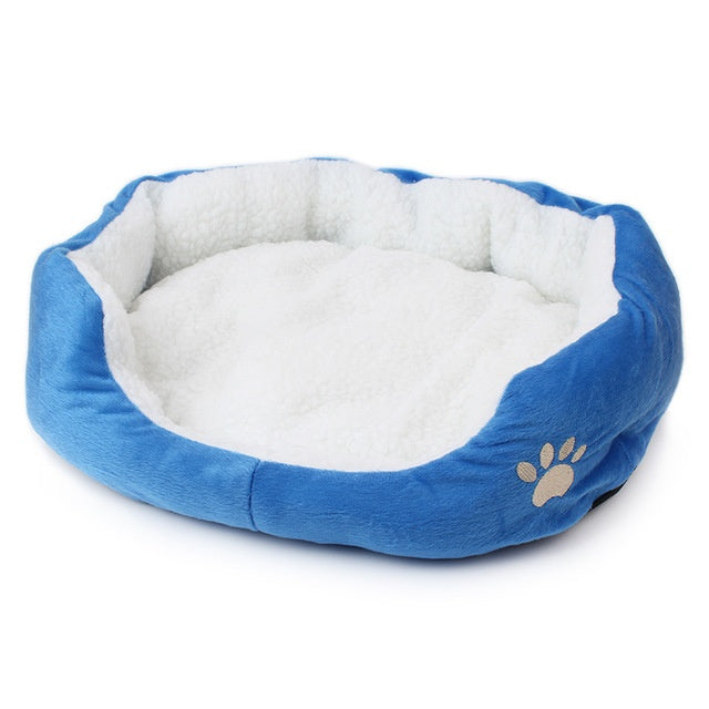 HKM-347731 Small Pet Bed in Soft Fleece Material for Puppies and Kittens - 50x40 cm