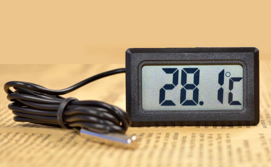 HKM-500371 Multi-Function Aquarium Thermometer for Home and Outdoor Use - Accurate Temperature Measurement for Water, Air, and Body