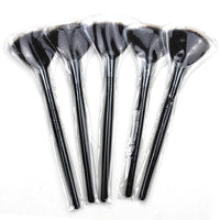 HKM-166163 Small Fan-Shaped Makeup Brush with Wooden Handle and Artificial Fiber Bristles