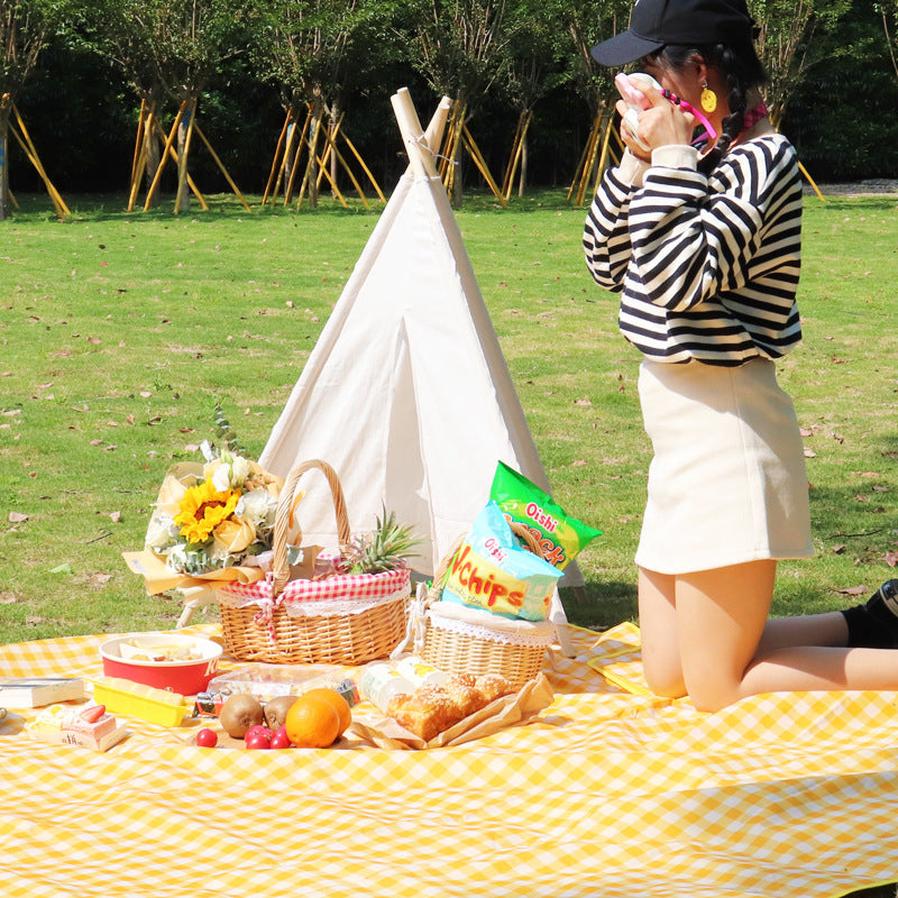 HKM-453139 Waterproof Portable Picnic Blanket for Outdoor Gardening and Enjoyment