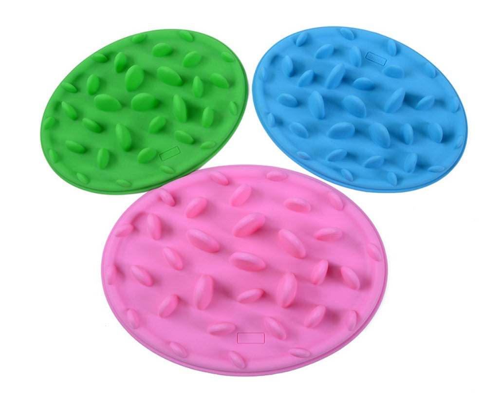 HKM-717587 Silica Gel Dog Licking Plate Mold - 15cm, Easy to Clean and Store
