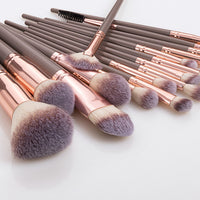 HKM-213587 16-Piece Professional Makeup Brush Set with Plastic Handles for Flawless Application