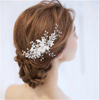 HKM-798163 Elegant Alloy Flower Hairpin with Milky White Crystals for Weddings