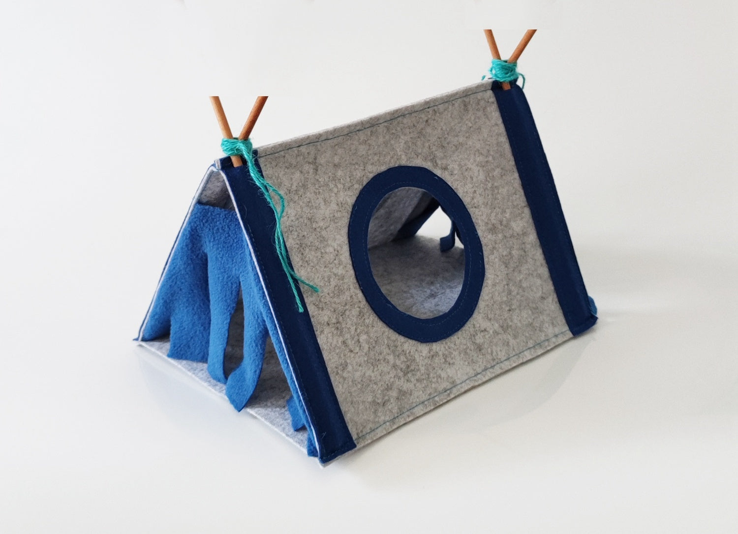 HKM-646419 Cozy Medium-Felt Corner House Tent for Small Pets - Blue, Pink, Christmas Green & Blue Options