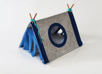 HKM-646419 Cozy Medium-Felt Corner House Tent for Small Pets - Blue, Pink, Christmas Green & Blue Options