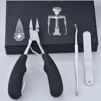 HKM-945107 5-Piece Stainless Steel Nail and Pedicure Tool Set with ABS Rubber Handles