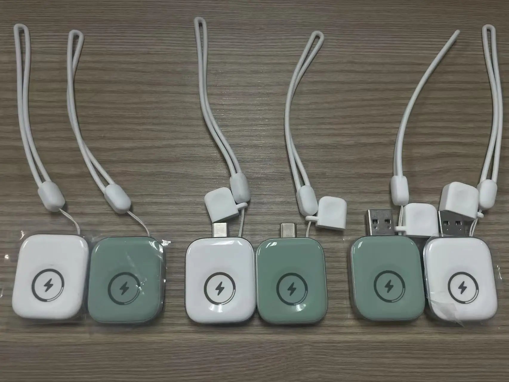 KTX-851667 Portable 5W Magnetic Charger for Apple Watch - Compact Wireless Charging Solution