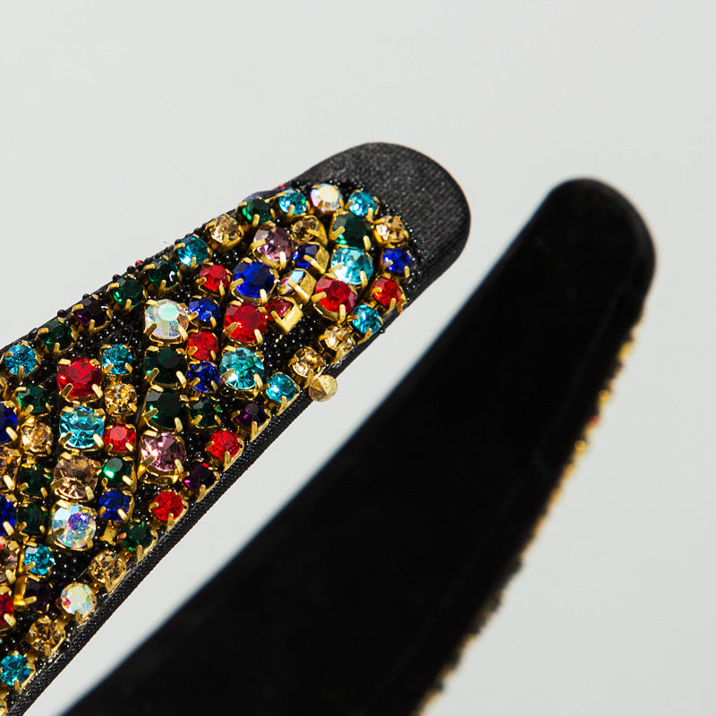 HKM-064915 Elegant Wide-Edge Rhinestone Headband for Fashionable Looks