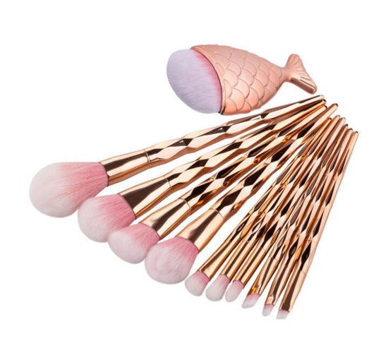 HKM-697043 Diamond Fish Makeup Brush Set for Flawless Foundation, Eyeshadow, and Blush Application - 10 Brushes Included