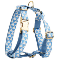 HKM-833683 Blue Triangular Dog Vest with Collar, Leash, and Bow - 4-Piece Set