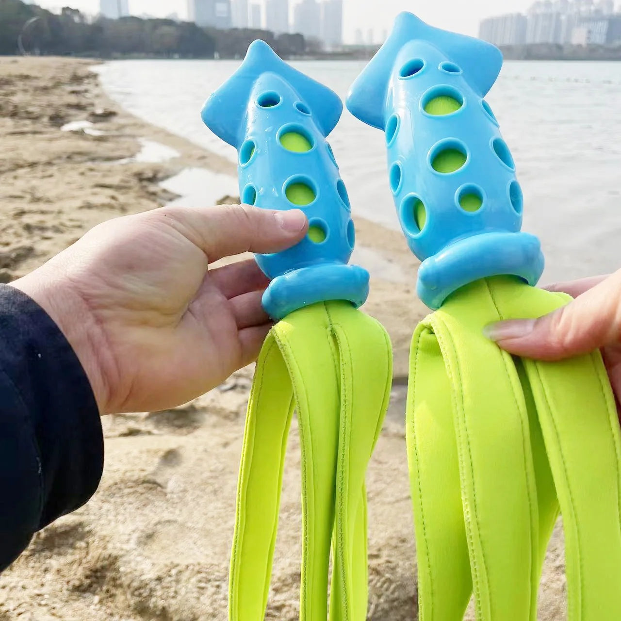 HKM-244179 Interactive Squeaky Cuttlefish Toy for Dog Teeth Cleaning - Safe Rubber & Waterproof Fabric, 39CM