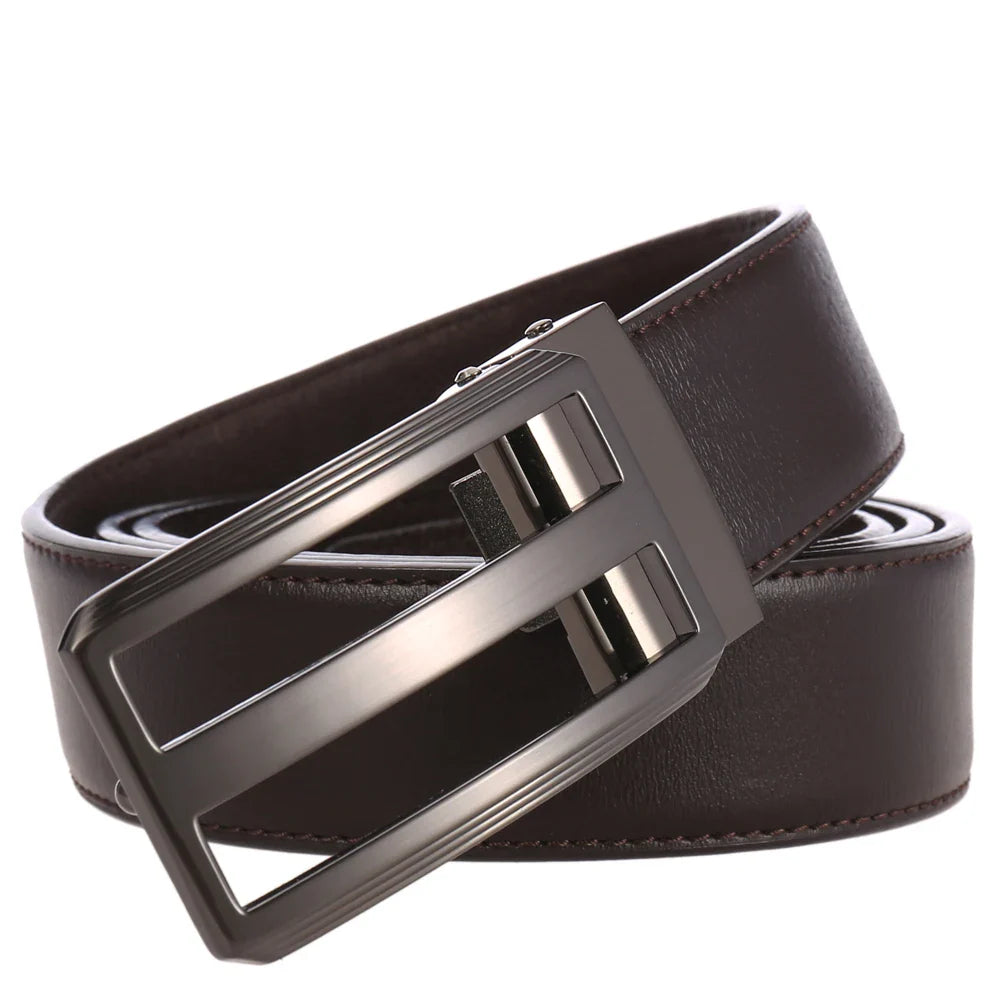 HKM-737363 Perforated Zinc Alloy Pin Buckle Belt for Trendy Styling