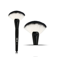 HKM-371667 Large Blush Brush with Wooden Handle and Corrugated Silk Nylon Wool bristles, 21.5cm Size