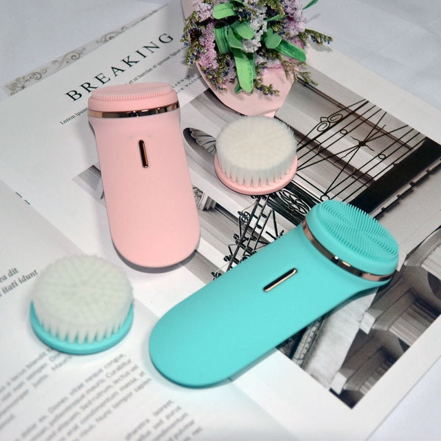HKM-411539 Silicone Electric Face Cleaner with Rechargeable Battery and Vibrating Function