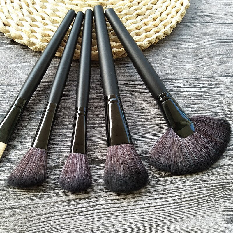 HKM-337747 Wooden Handle Makeup Brush Set with Man-Made Fiber Bristles