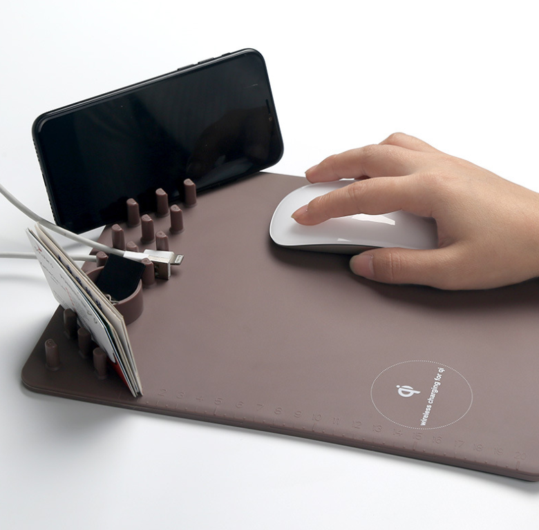 KTX-717907 Wireless Charging Mouse Pad with Integrated Charging Station