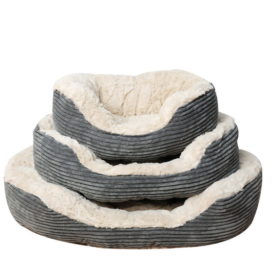 HKM-0317245 Plush Oval Kennel Mat for Cats and Dogs – Cozy Winter Sleeping Solution