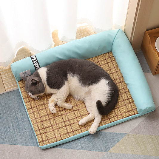 HKM-9792957 Cooling Pet Bed with Bamboo Fiber - Triangular Design for Dogs and Cats, Comfortable Summer Sleeping Mat