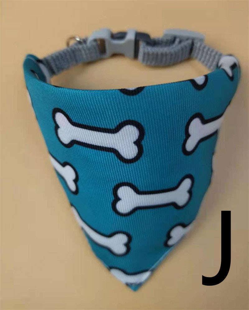 HKM-000659 Adjustable Triangle Scarf Collar Bib for Pets - Polyester, Stylish Design, Multiple Sizes Available