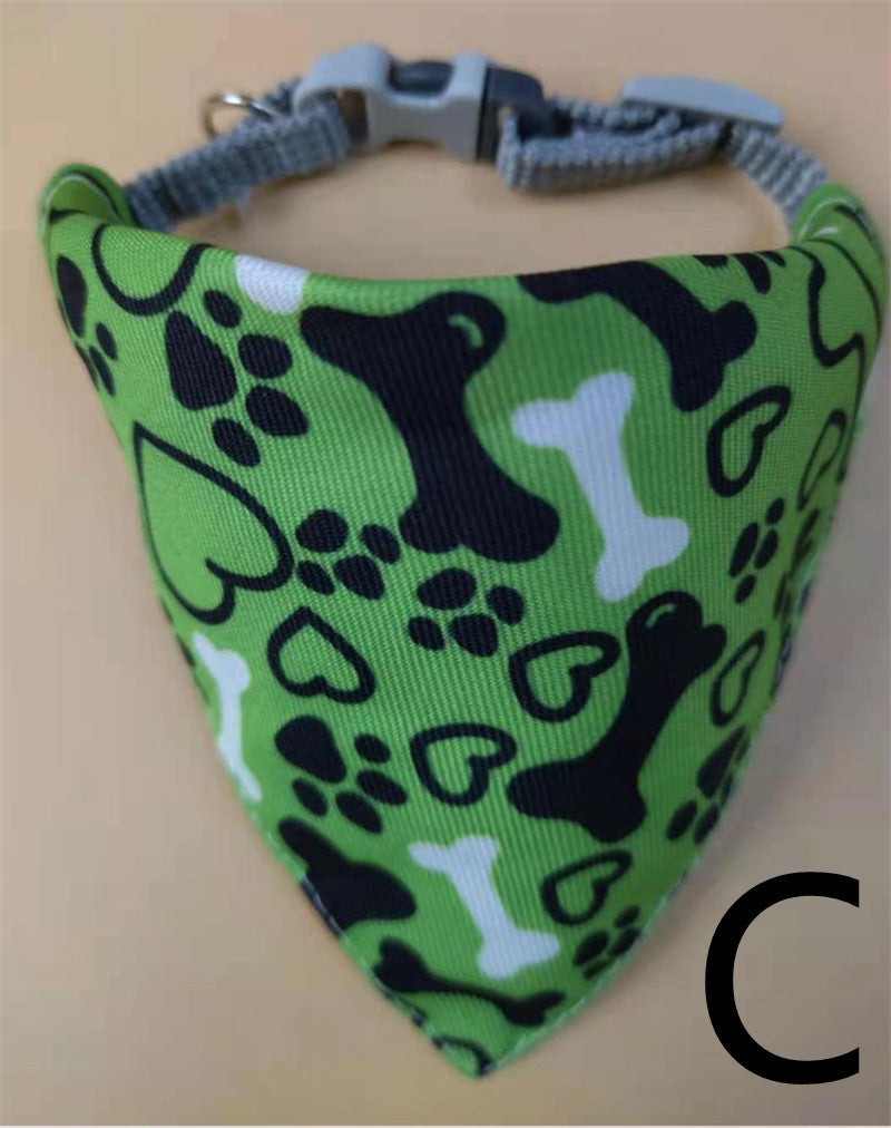 HKM-000659 Adjustable Triangle Scarf Collar Bib for Pets - Polyester, Stylish Design, Multiple Sizes Available