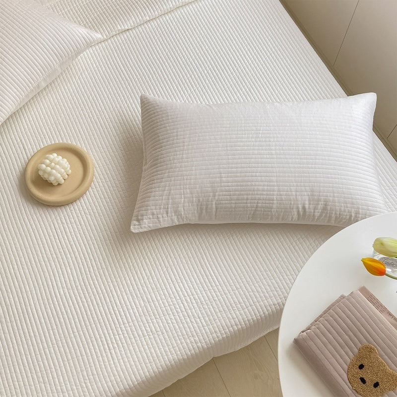 HKM-000787 Cotton Three-Piece Bed Cover Set with Quilted Summer Blanket and Pillowcases, Korean Style