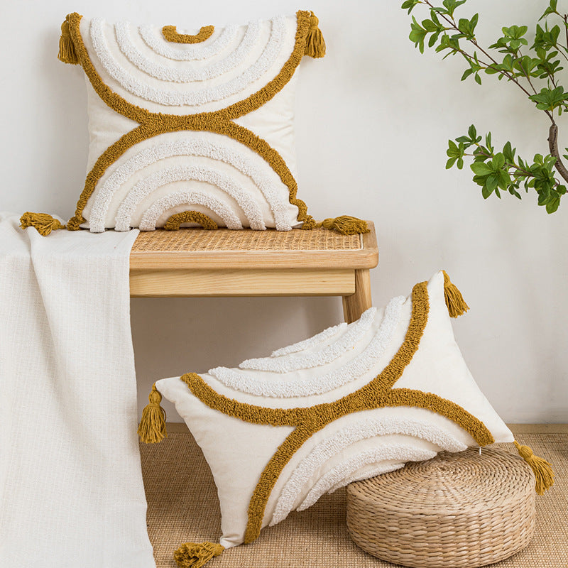 HKM-003539 Nordic Style Velvet Embroidered Round and Square Cushions